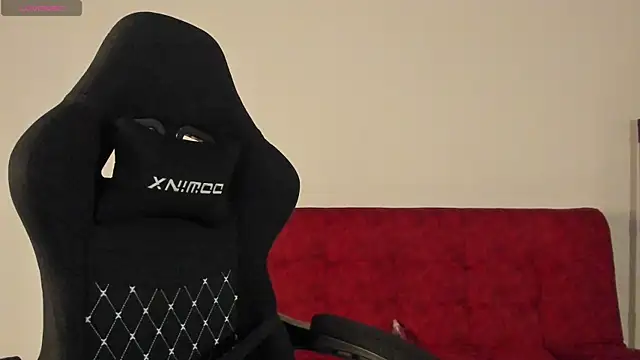 mally s1 online show from March 5, 1:42 am