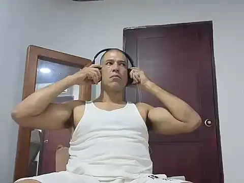 jackbigcock11 online show from March 14, 3:56 am