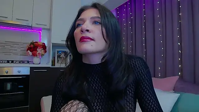 Snapshot of AyanaJoy chatting on October 13, 9:15 pm AyanaJoy online show from October 13, 9:15 pm