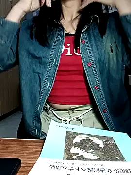 Blythe 69 online show from December 18, 12:51 pm