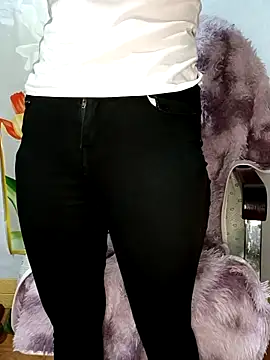 Blythe 69 online show from February 22, 3:36 pm