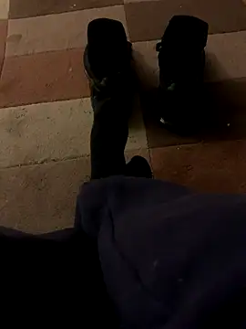 footsy35 online show from December 21, 7:04 am