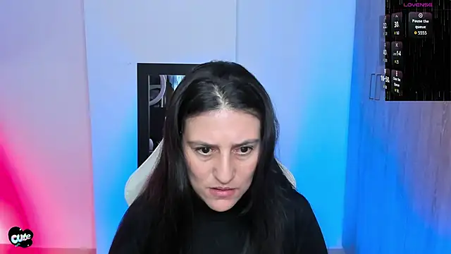 Saskyaa online show from February 12, 2:56 pm