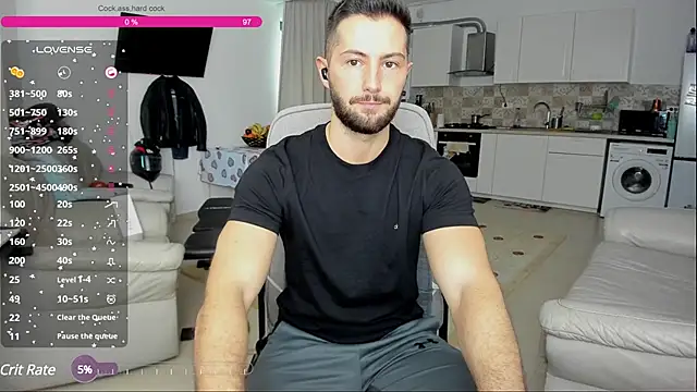 Snapshot of ZackFraser chatting on January 4, 8:06 am ZackFraser online show from January 4, 8:06 am