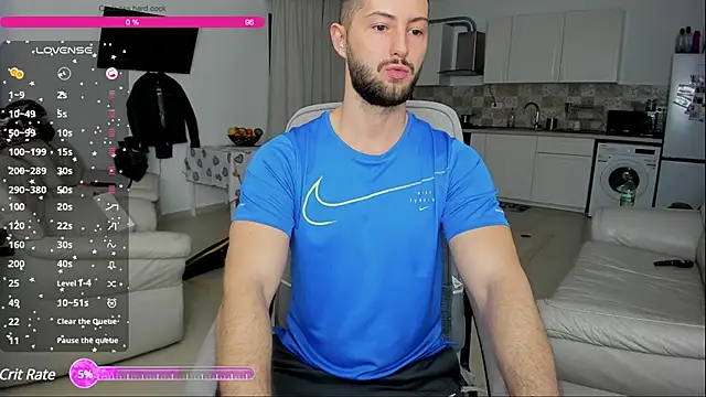 Snapshot of ZackFraser chatting on January 6, 5:08 am ZackFraser online show from January 6, 5:08 am