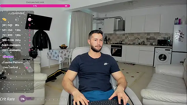 Snapshot of ZackFraser chatting on January 7, 8:13 am ZackFraser online show from January 7, 8:13 am