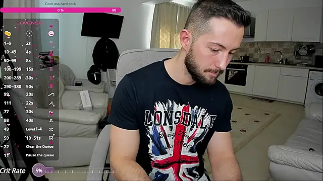 Snapshot of ZackFraser chatting on March 21, 8:50 am ZackFraser online show from March 21, 8:50 am