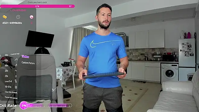 Snapshot of ZackFraser chatting on September 13, 7:41 am ZackFraser online show from September 13, 7:41 am