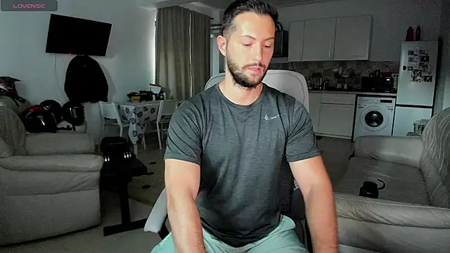 Snapshot of ZackFraser chatting on September 16, 4:46 am ZackFraser online show from September 16, 4:46 am