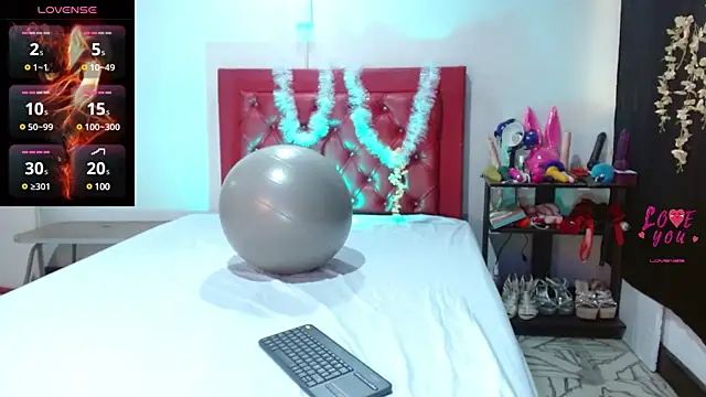 cleopatraa online show from January 23, 8:45 pm