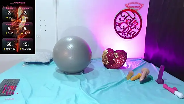 cleopatraa online show from February 19, 6:43 pm