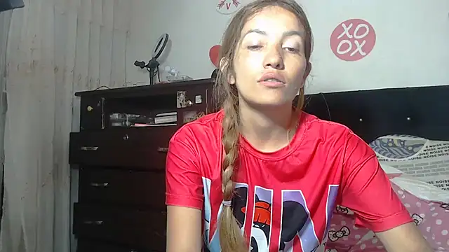 valerivegass online show from April 8, 6:30 pm