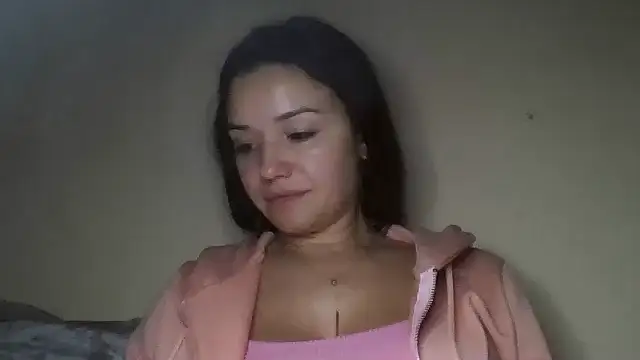 Linusya online show from October 28, 4:31 pm