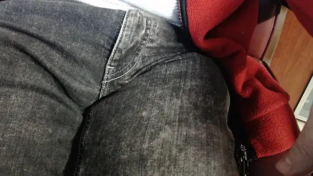 smoothandtiny online show from February 26, 6:32 pm