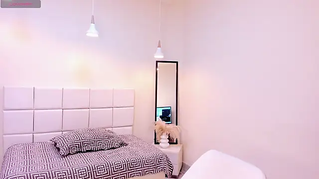 your khloe online show from January 10, 1:35 pm