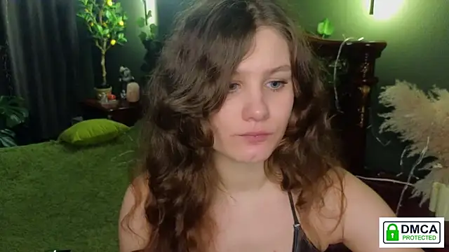 Snapshot of Charlotte_wow chatting on January 26, 7:41 pm Charlotte wow online show from January 26, 7:41 pm