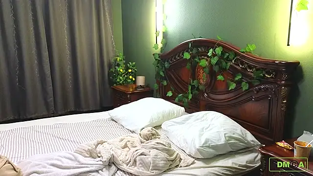 Snapshot of Charlotte_wow chatting on November 10, 9:25 pm Charlotte wow online show from November 10, 9:25 pm