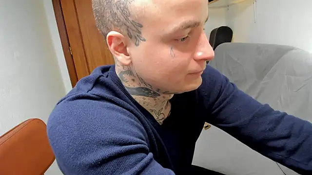 layneinchains online show from March 28, 8:47 am