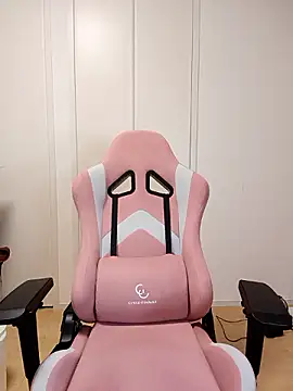 Snapshot of freeeeeessssss111 chatting on September 24, 7:01 am freeeeeessssss111 online show from September 24, 7:01 am