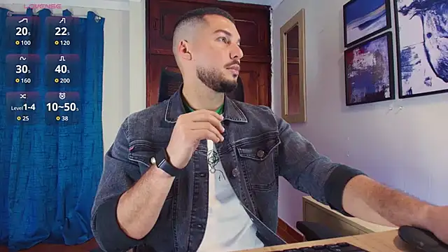 Snapshot of HenryBenso chatting on October 26, 4:24 pm HenryBenso online show from October 26, 4:24 pm