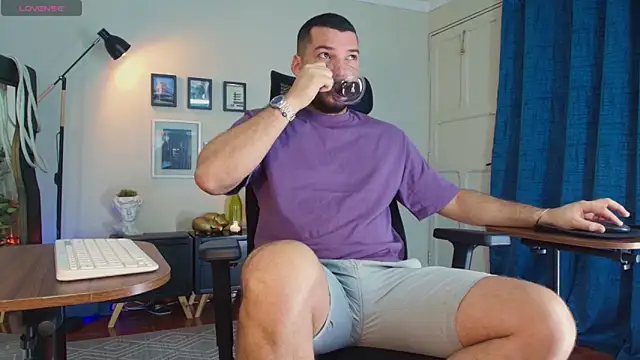 HenryBenso online show from April 15, 10:55 am