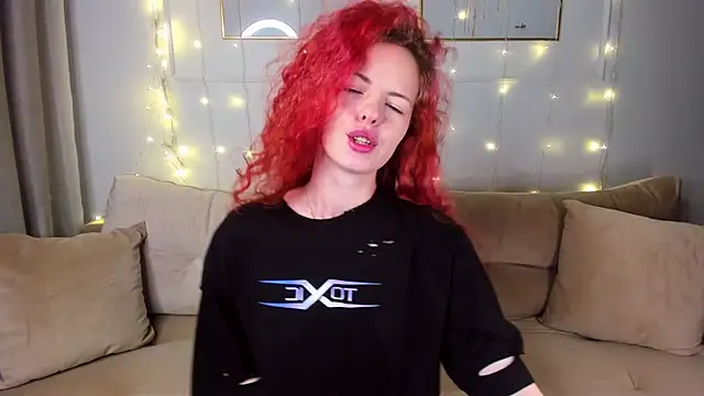 RubyAttwood online show from March 6, 5:43 pm