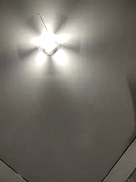 Snapshot of juniorpr69 chatting on December 18, 7:03 am juniorpr69 online show from December 18, 7:03 am