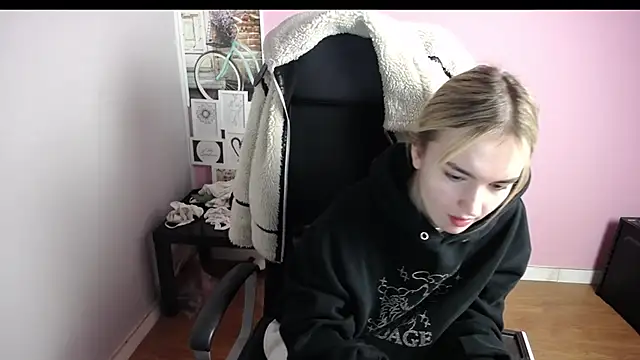 viktoria lovely online show from December 23, 6:55 am