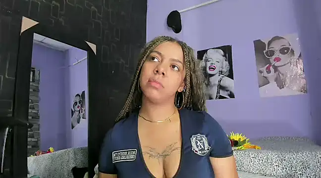 Alika01 online show from March 22, 11:31 pm