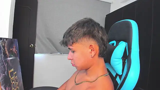 Bray Kevin online show from November 18, 6:34 pm