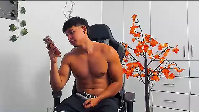 Bray Kevin online show from February 12, 5:02 am