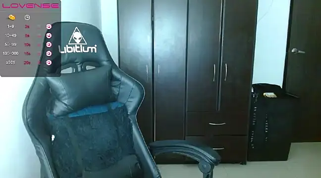 natashasmithe online show from January 7, 3:44 pm