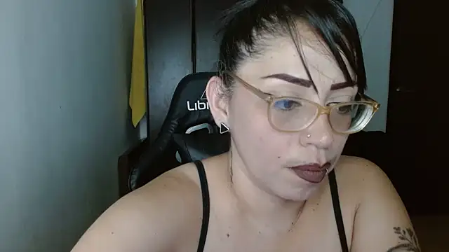 natashasmithe online show from February 7, 1:58 am