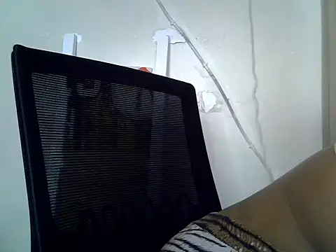Snapshot of Brown_sexy chatting on May 16, 8:00 am Brown sexy online show from May 16, 8:00 am
