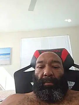 Bearhoney843 online show from August 5, 8:55 pm