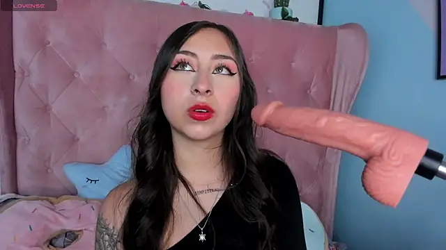 Snapshot of _cloe_martinez chatting on January 17, 9:17 pm cloe martinez online show from January 17, 9:17 pm