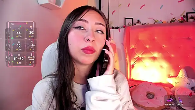 Snapshot of _cloe_martinez chatting on February 21, 8:27 pm cloe martinez online show from February 21, 8:27 pm