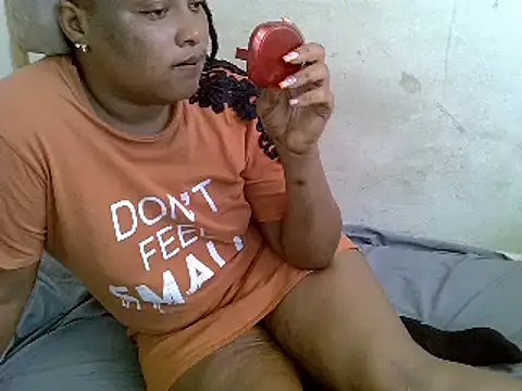 Crystal  Gee online show from February 13, 8:27 am