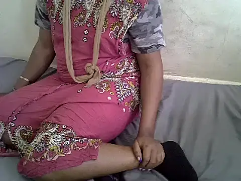 Crystal  Gee online show from March 6, 7:36 am