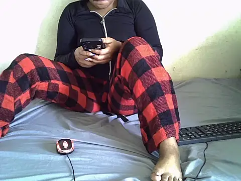 Crystal  Gee online show from July 16, 8:42 am