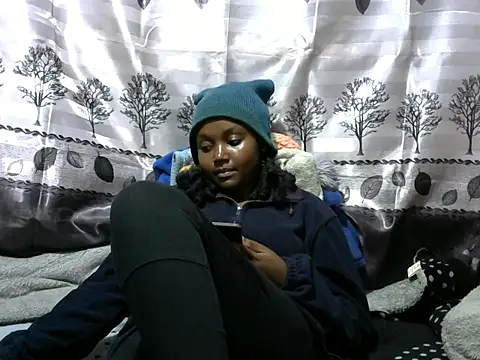 Snapshot of Sweet_kelsiey chatting on February 8, 10:29 pm Sweet kelsiey online show from February 8, 10:29 pm