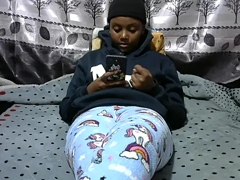 Snapshot of Sweet_kelsiey chatting on February 27, 5:15 pm Sweet kelsiey online show from February 27, 5:15 pm