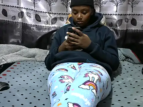 Snapshot of Sweet_kelsiey chatting on February 28, 5:48 pm Sweet kelsiey online show from February 28, 5:48 pm