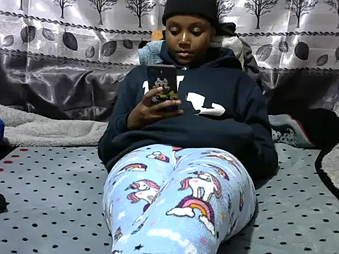 Snapshot of Sweet_kelsiey chatting on March 1, 12:28 am Sweet kelsiey online show from March 1, 12:28 am