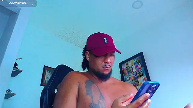 yosoy enzo2020 online show from December 5, 3:37 am