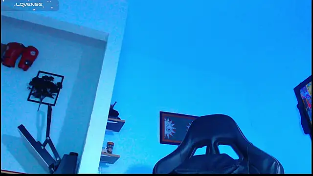 yosoy enzo2020 online show from December 14, 11:53 pm