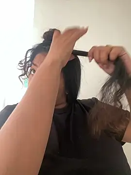 Snapshot of PUSHYLATE chatting on February 6, 5:19 pm PUSHYLATE online show from February 6, 5:19 pm