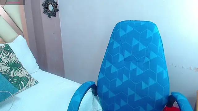 Erika Stevens online show from November 11, 3:23 pm