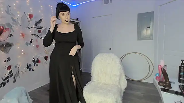 Snapshot of NatashaLuxxx chatting on December 23, 2:50 pm NatashaLuxxx online show from December 23, 2:50 pm