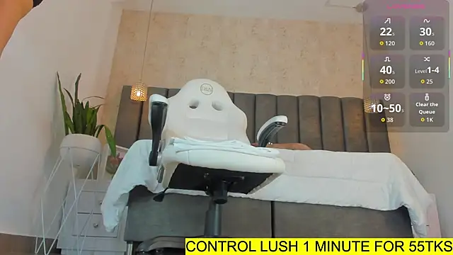 Liinda Saenz online show from September 22, 11:45 am